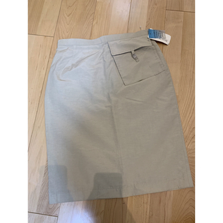 イタリア製、タグ付き新品ポケットスカート(ひざ丈スカート)