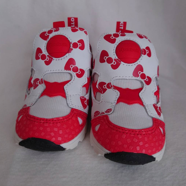 Reebok(リーボック)の子供靴 キッズ/ベビー/マタニティのキッズ靴/シューズ(15cm~)(スニーカー)の商品写真