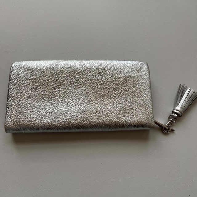 Beaure(ビューレ)のBEAURE 長財布(シルバー) レディースのファッション小物(財布)の商品写真