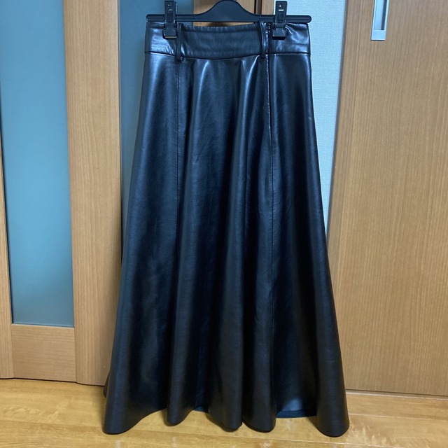 ZARA(ザラ)のレザースカート レディースのスカート(ロングスカート)の商品写真