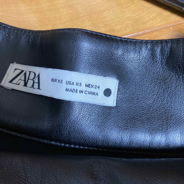 ZARA(ザラ)のレザースカート レディースのスカート(ロングスカート)の商品写真