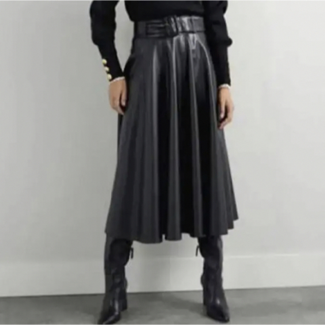 ZARA(ザラ)のレザースカート レディースのスカート(ロングスカート)の商品写真