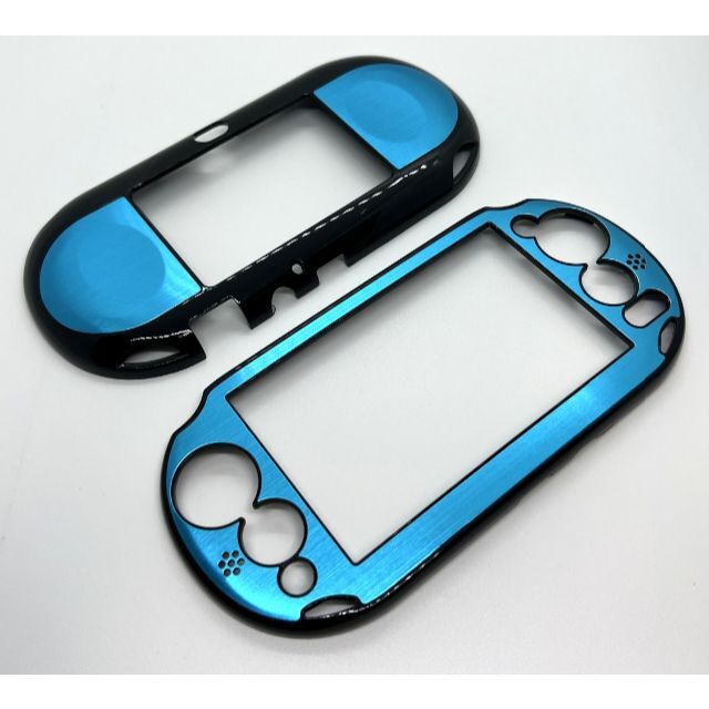 PlayStation Vita(プレイステーションヴィータ)のPS Vita2000(PCH-2000)専用アルミプレートケース(スカイブルー エンタメ/ホビーのゲームソフト/ゲーム機本体(その他)の商品写真