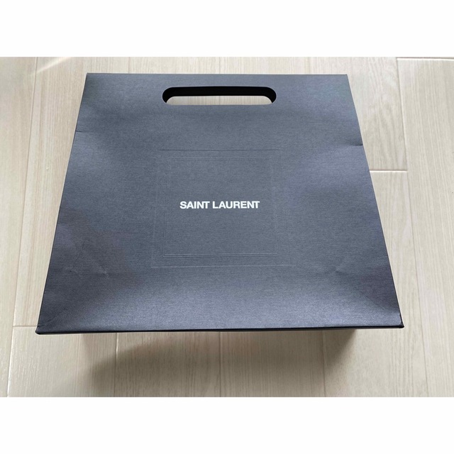SAINT LAURENT バッグ《箱・紙袋付》-
