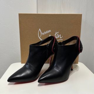 クリスチャンルブタン(Christian Louboutin)のクリスチャンルブタン　ショートブーツ　黒　38.5(ブーツ)