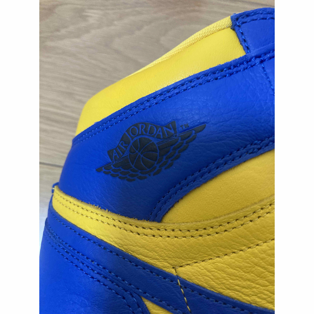 NIKE(ナイキ)のAJ1WMNSHighOGGameRoyal and Varsity Maize レディースの靴/シューズ(スニーカー)の商品写真