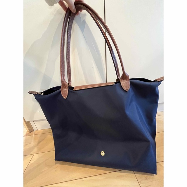 LONGCHAMP(ロンシャン)のひ〜ちゃん様　ロンシャン　プリアージュ　Mサイズ　紺色 レディースのバッグ(トートバッグ)の商品写真