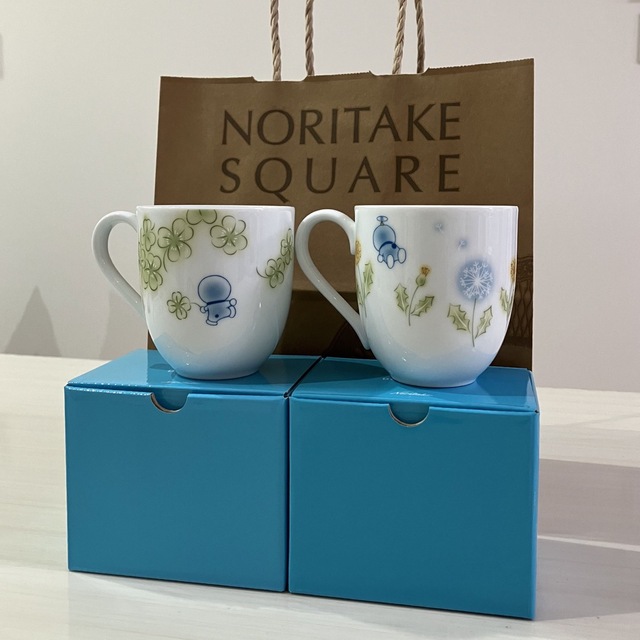 Noritake(ノリタケ)のノリタケ　ペアマグカップ　ドラえもん インテリア/住まい/日用品のキッチン/食器(グラス/カップ)の商品写真
