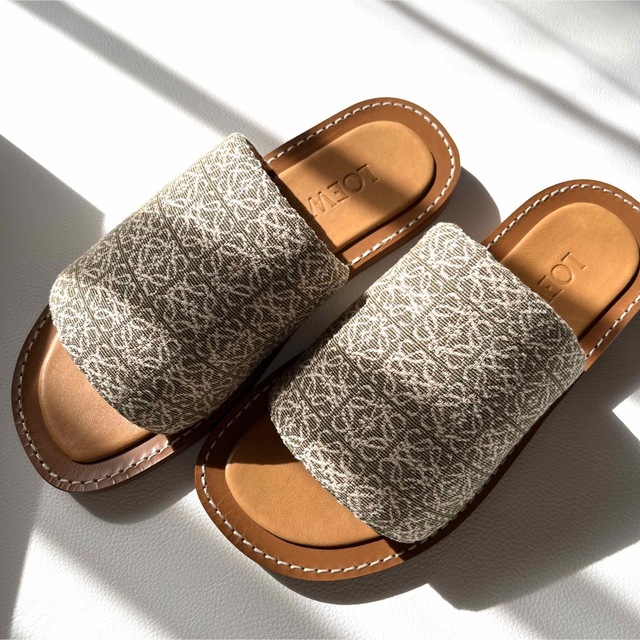 新品未使用 LOEWE ロエベ スライドサンダルアナグラム ジャカード