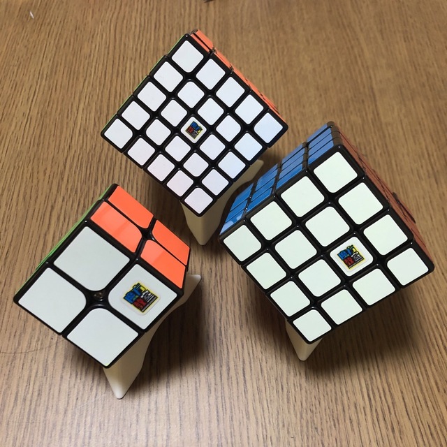 ルービックキューブ　スピードキューブ   2×2 4×4 5×5 ３個セット エンタメ/ホビーのテーブルゲーム/ホビー(その他)の商品写真