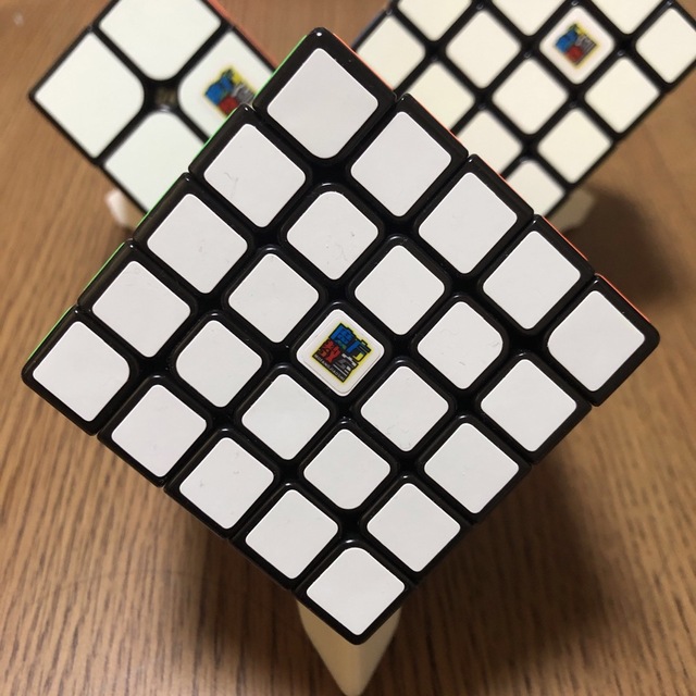 ルービックキューブ　スピードキューブ   2×2 4×4 5×5 ３個セット エンタメ/ホビーのテーブルゲーム/ホビー(その他)の商品写真