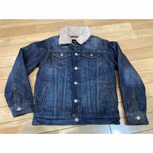 GAP Kids(ギャップキッズ)のGAP KIDS  ボアデニム　サイズ140cm キッズ/ベビー/マタニティのキッズ服男の子用(90cm~)(ジャケット/上着)の商品写真