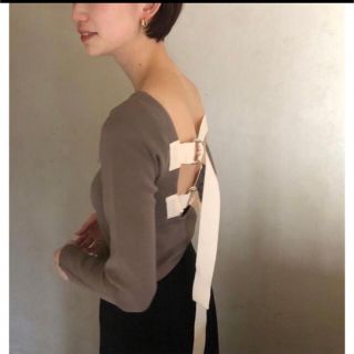 トゥデイフル(TODAYFUL)の【美品】leinwande Back Belted Knit Top (シャツ/ブラウス(長袖/七分))