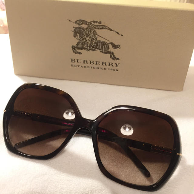 BURBERRY(バーバリー)のバーバリー サングラス レディースのファッション小物(サングラス/メガネ)の商品写真