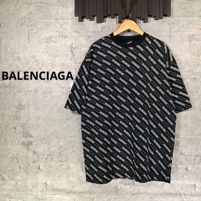BALENCIAGA』バレンシアガ (XS) 総柄 /ビックサイズ半袖Tシャツ 数量は