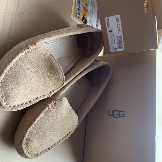 UGG /Flores／フローレス　24センチ　EU38