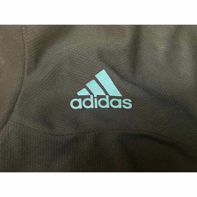 adidas(アディダス)のアディダス　adidas 半袖Tシャツ ネイビー×水色　ワンポイント メンズのトップス(Tシャツ/カットソー(半袖/袖なし))の商品写真