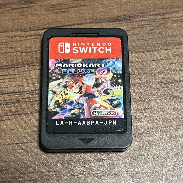 Nintendo Switch(ニンテンドースイッチ)のマリオカートデラックス8 カセットのみ エンタメ/ホビーのゲームソフト/ゲーム機本体(携帯用ゲームソフト)の商品写真