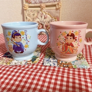 フジヤ(不二家)のペコちゃん　ポコちゃん　ひな祭り　マグカップ(グラス/カップ)