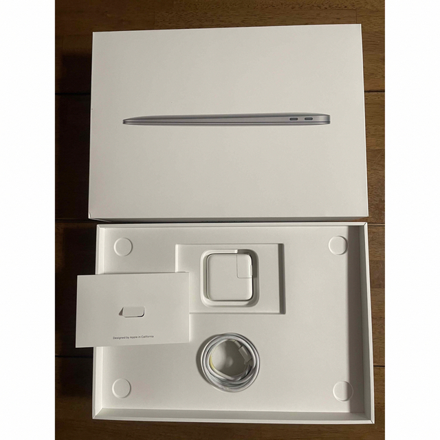 MacBook Air (Retina, 13-inch, 2018) 9