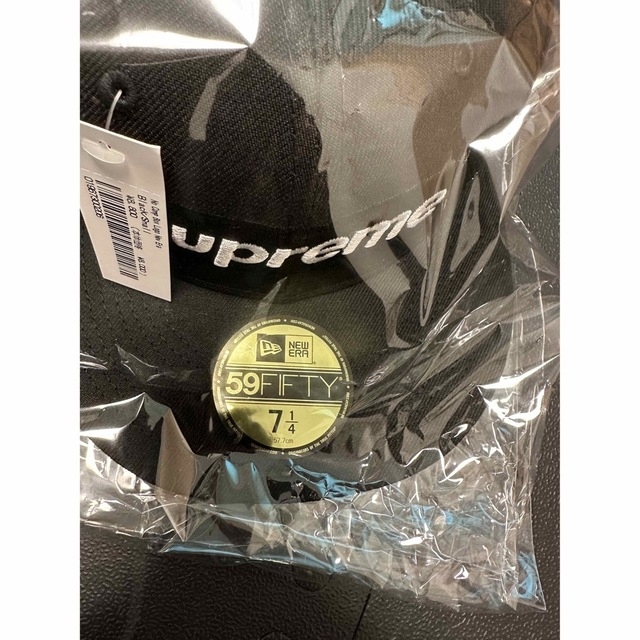 Supreme(シュプリーム)のシュプリーム ノー コンプ ボックス ロゴ ニューエラ "ブラック"7 1/4 メンズの帽子(キャップ)の商品写真