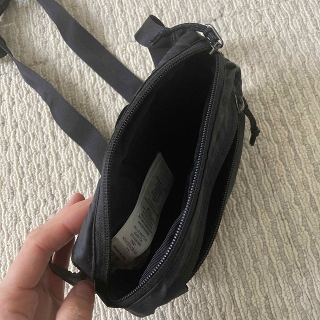 patagonia(パタゴニア)の中古　パタゴニアULTRALIGHT BLACK  ヒップバッグ49447 レディースのバッグ(ボディバッグ/ウエストポーチ)の商品写真