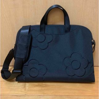 マリークワント(MARY QUANT)のMARY QUANT ライトラインデイジー PCバッグ(ショルダーバッグ)