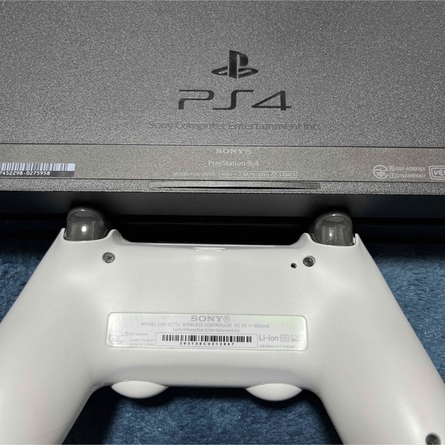 PlayStation®4 ジェット・ブラック 500GB CUH-1200A 1