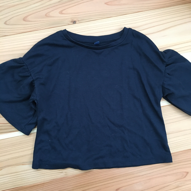 UNIQLO(ユニクロ)のUNIQLO 110 美品 キッズ/ベビー/マタニティのキッズ服女の子用(90cm~)(Tシャツ/カットソー)の商品写真