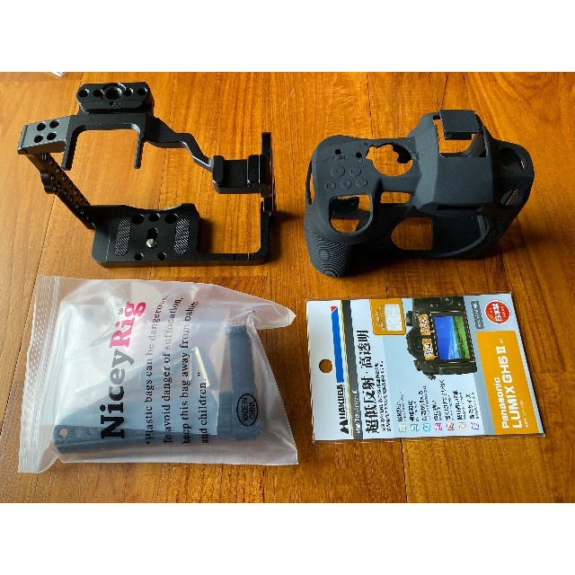 LUMIX DC-GH5M2 標準ズームレンズキット中古美品 スマホ/家電/カメラのカメラ(デジタル一眼)の商品写真