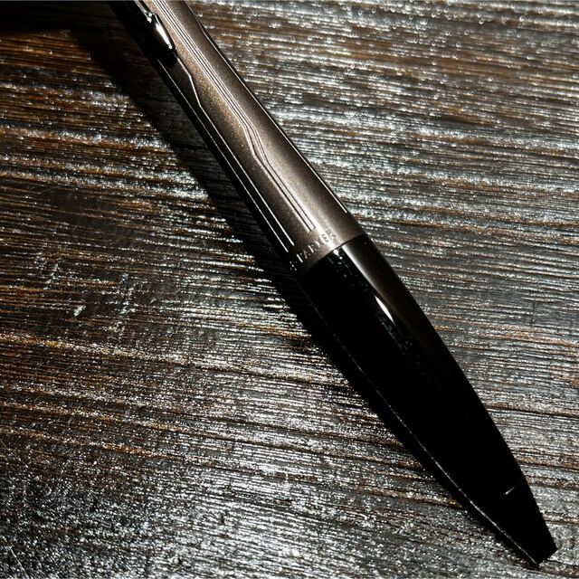 Parker(パーカー)のパーカーボールペン　パーカー•アーバン　ブラウン　parker インテリア/住まい/日用品の文房具(ペン/マーカー)の商品写真