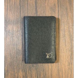 ルイヴィトン(LOUIS VUITTON)の美品 ルイヴィトン ドゥ ポッシュ カードケース オーガナイザー 黒 メタルロゴ(名刺入れ/定期入れ)