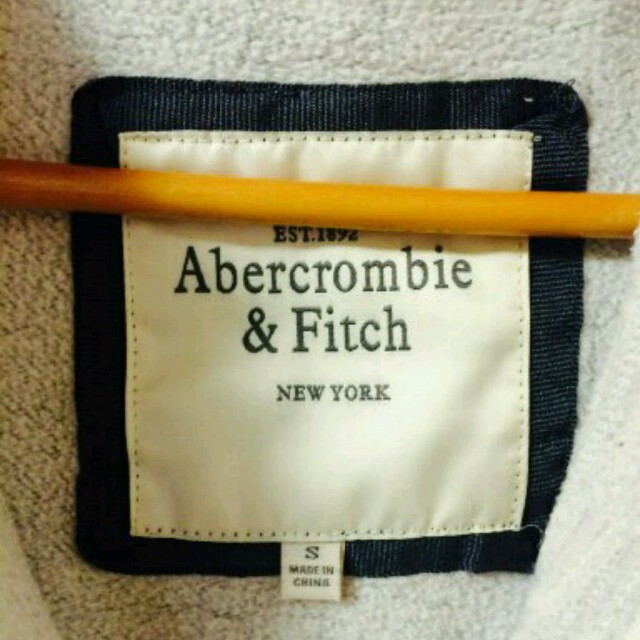 Abercrombie&Fitch(アバクロンビーアンドフィッチ)のアバクロンビー&フィッチ☆パーカー レディースのトップス(パーカー)の商品写真