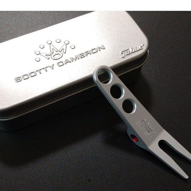 Scotty Cameron(スコッティキャメロン)の送料無料 新品 未使用 スコッティキャメロン ピボットツール アルミ缶入り 1本 スポーツ/アウトドアのゴルフ(その他)の商品写真