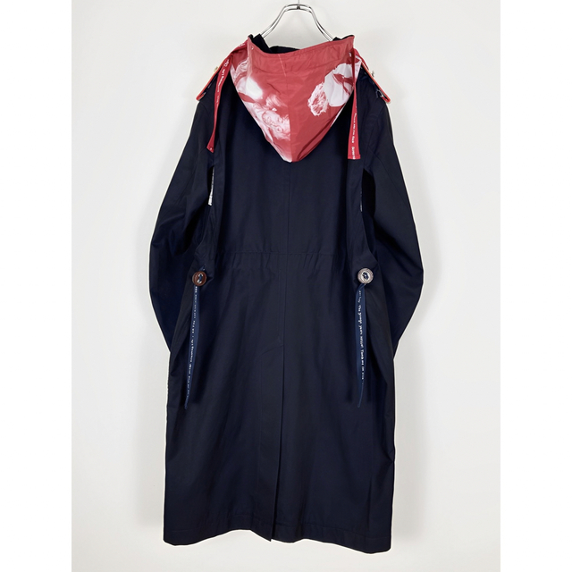 TAKAHIRO MIYASHITA THE SOLOIST.(タカヒロミヤシタザソロイスト)のSoloist 19SS wrapped collar rain coat黒48 メンズのジャケット/アウター(その他)の商品写真