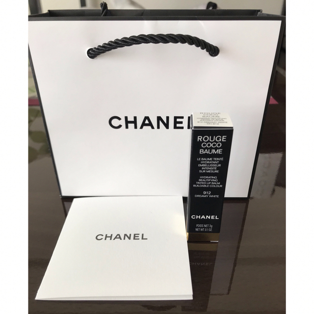 CHANEL(シャネル)のCHANEL ルージュココ　リップクリーム　ドリーミーホワイト コスメ/美容のベースメイク/化粧品(リップグロス)の商品写真