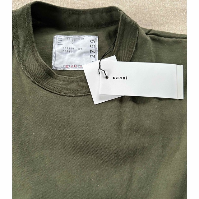 sacai(サカイ)の4新品 sacai サカイ メンズ 刺繍 再構築 ロング Tシャツ 長袖 カーキ メンズのトップス(スウェット)の商品写真