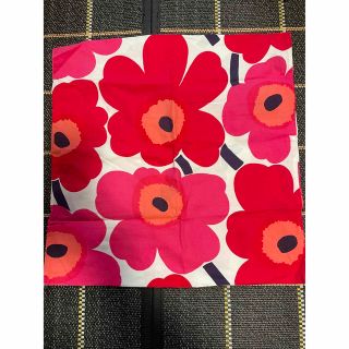 マリメッコ(marimekko)のmarimekko マリメッコ　クッションカバー(クッションカバー)