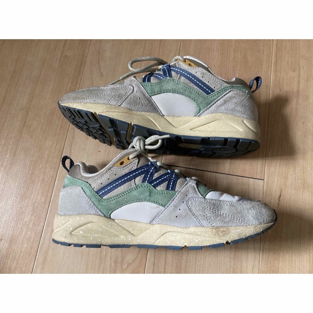 KARHU(カルフ)のカルフ　US6 レディースの靴/シューズ(スニーカー)の商品写真