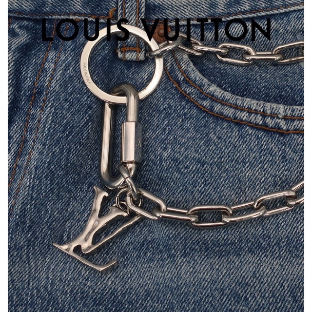 LOUIS VUITTON ルイヴィトン キーチェーンLVシェイプ MP2619