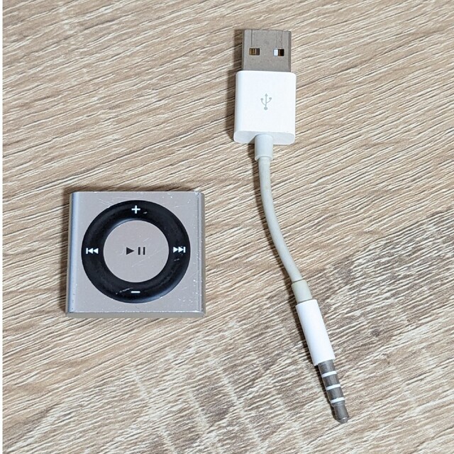 iPod(アイポッド)のiPod shuffle 2GB スマホ/家電/カメラのオーディオ機器(ポータブルプレーヤー)の商品写真