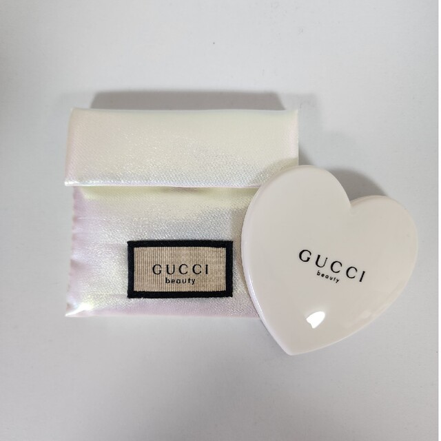 Gucci(グッチ)の【非売品】GUCCI グッチ ハート型 ミラー 鏡 レディースのファッション小物(ミラー)の商品写真