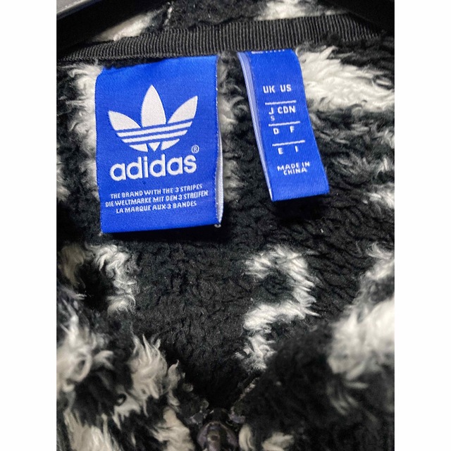 adidas パーカー　ボア　総柄 2