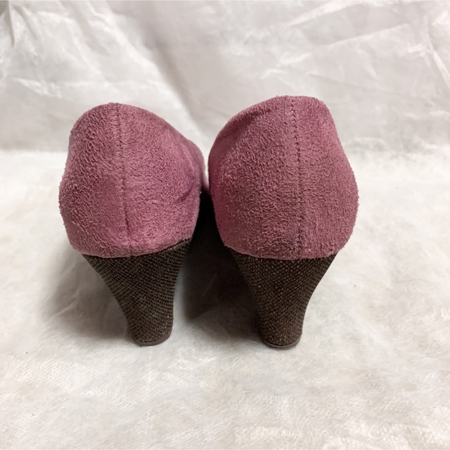 送料無料　シンプルスエードパンプス　ピンクパープル　ウェッジヒール　22.0cm レディースの靴/シューズ(ハイヒール/パンプス)の商品写真