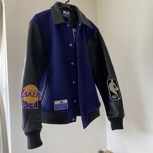 【新品未使用】WINDANDSEA NBAスタジャン size M レイカーズ