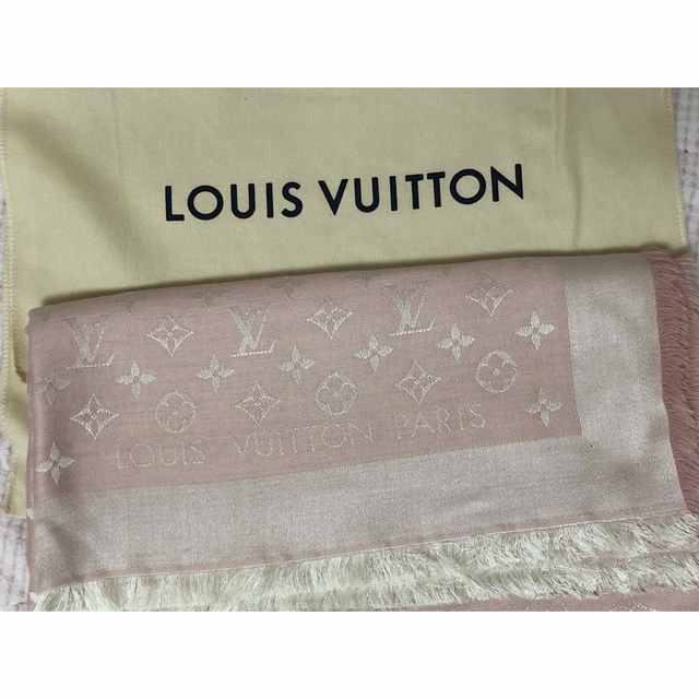 LOUIS VUITTON(ルイヴィトン)のルイヴィトン  ショール　デニム　ピンク　未使用 レディースのファッション小物(マフラー/ショール)の商品写真