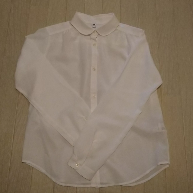 UNIQLO(ユニクロ)のユニクロ　ブラウス　白　150 キッズ/ベビー/マタニティのキッズ服女の子用(90cm~)(ブラウス)の商品写真