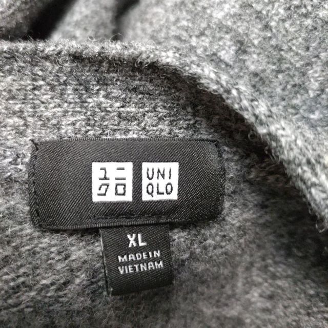 UNIQLO(ユニクロ)のユニクロ プレミアムラムウール Vネック カーディガン ダークグレー XL メンズのトップス(カーディガン)の商品写真