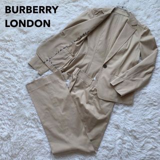 バーバリー(BURBERRY)のBURBERRY LONDON  パンツスーツ　サイズ38 美品　クリーニング済(スーツ)