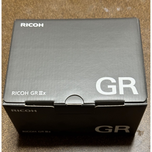 RICOH(リコー)のRICHO GR IIIx 中古 サムグリップ付き スマホ/家電/カメラのカメラ(コンパクトデジタルカメラ)の商品写真